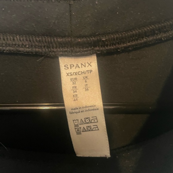 Spanx pullover - Picture 2 of 2